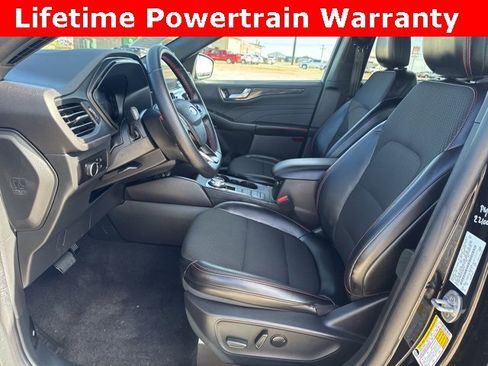 Used 2025 Ford Escape ST-Line image 2