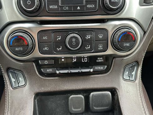 Used 2020 Chevrolet Tahoe LT image 26