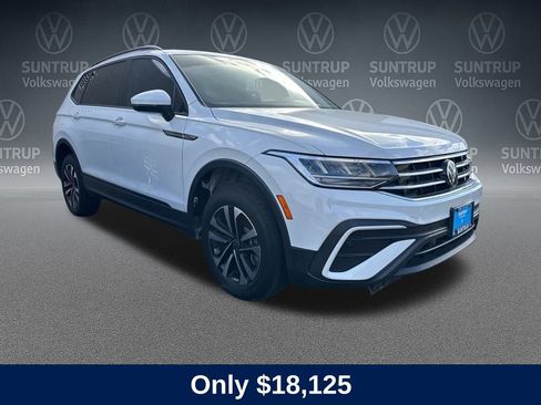 Used 2022 Volkswagen Tiguan S image 4