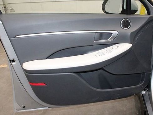Used 2024 Hyundai Sonata SEL FWD image 14