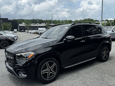 Used 2024 Mercedes-Benz GLE 450e 4MATIC image 4