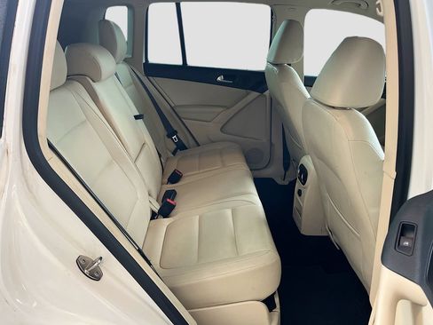 Used 2016 Volkswagen Tiguan S FWD image 26