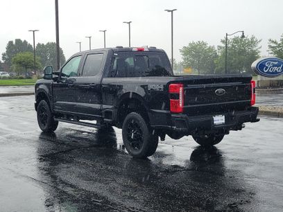 New 2026 Ford F250 Lariat w/ Black Appearance Package