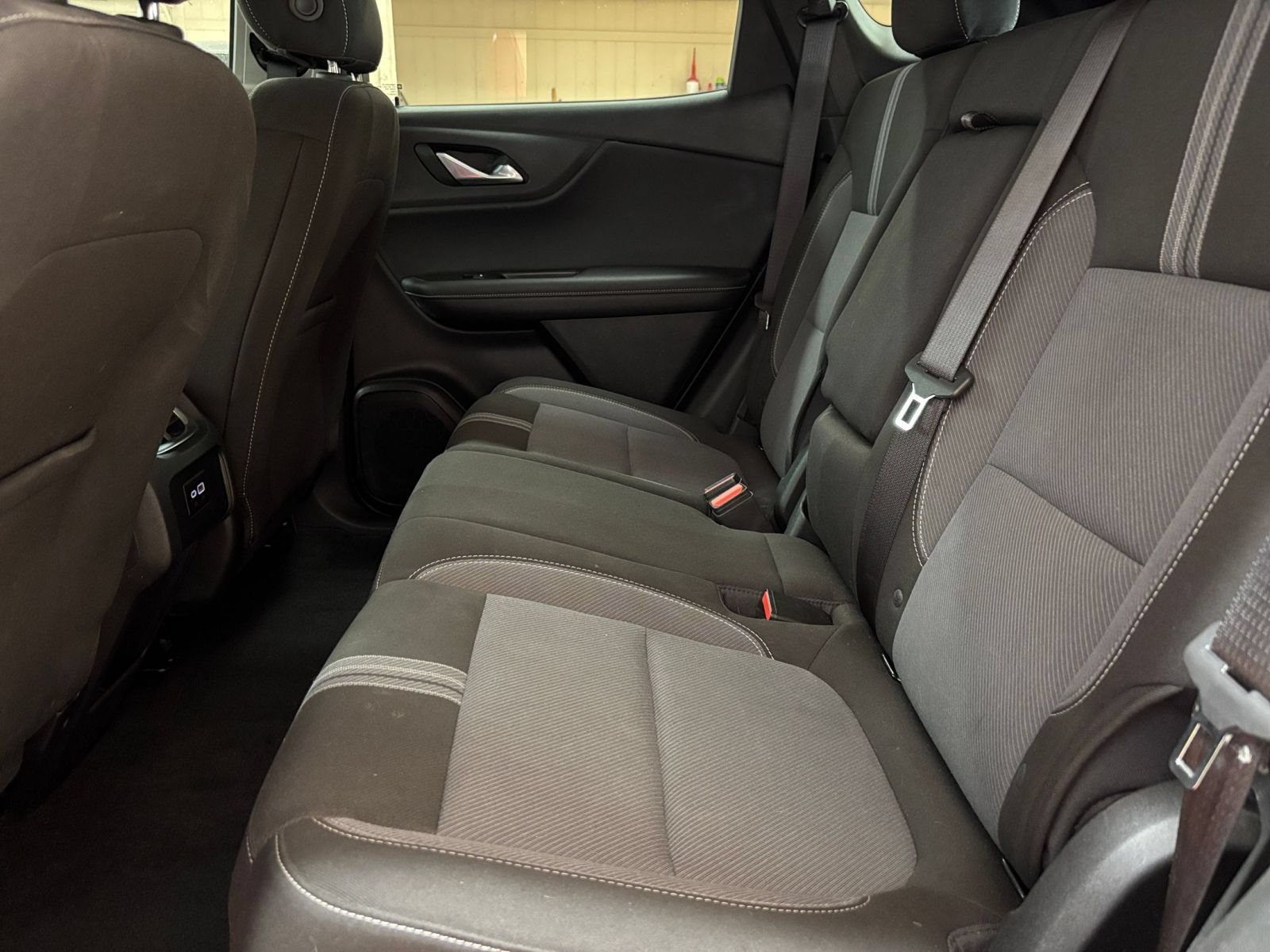 Used 2025 Chevrolet Blazer LT FWD image 26