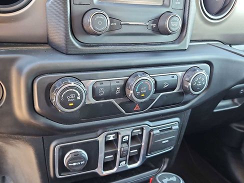 Used 2020 Jeep Wrangler Unlimited Sport S AWD/4WD image 22