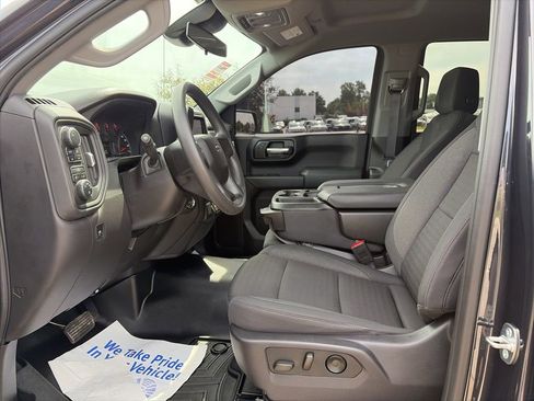Used 2024 Chevrolet Silverado 1500 Custom Trail Boss w/ Dark Appearance Package AWD/4WD image 47