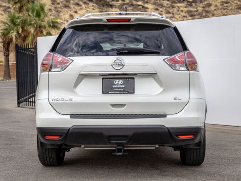 Used 2015 Nissan Rogue SL w/ SL Premium Package FWD image 11