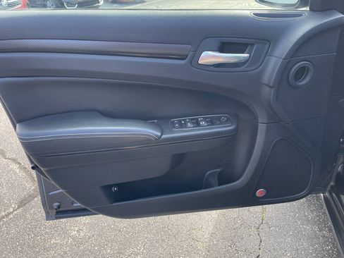 Used 2016 Chrysler 300 S AWD/4WD image 13