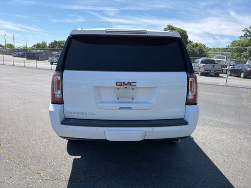 Used 2018 GMC Yukon XL SLT w/ Premium Edition RWD image 3