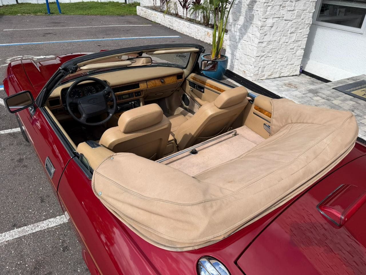Used 1993 Jaguar XJS 4.0 Convertible RWD image 15