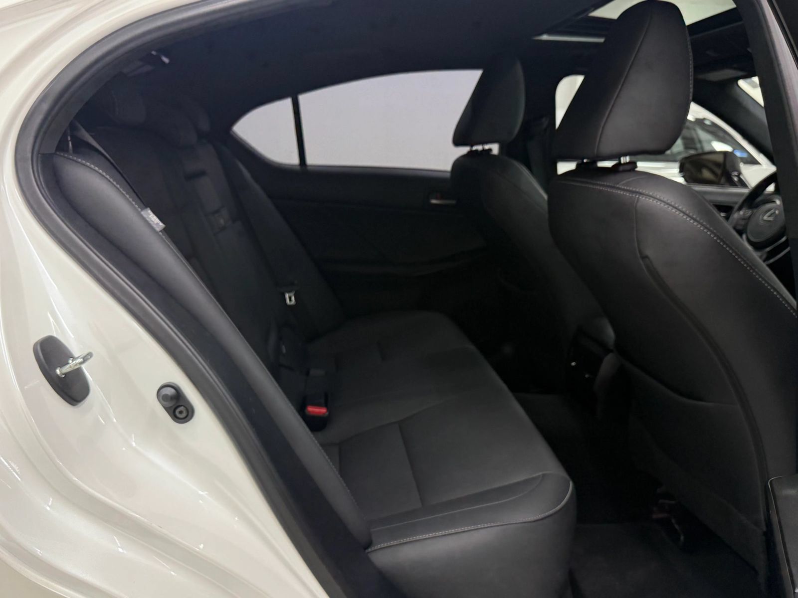 Used 2022 Lexus IS 300 w/ Premium Package RWD image 21
