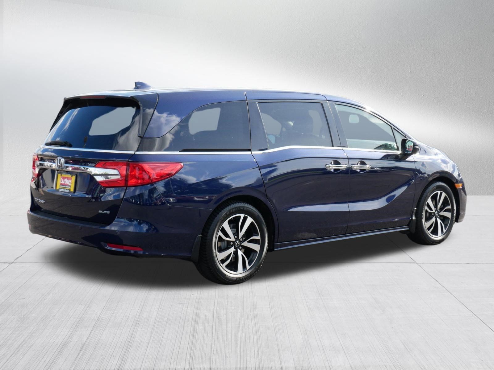 Used 2019 Honda Odyssey Elite image 7