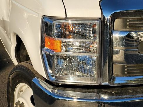 New 2026 Ford E-450 and Econoline 450 Super Duty w/ Power Equipment Group image 10