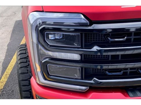 Used 2024 Ford F250 Platinum AWD/4WD image 29