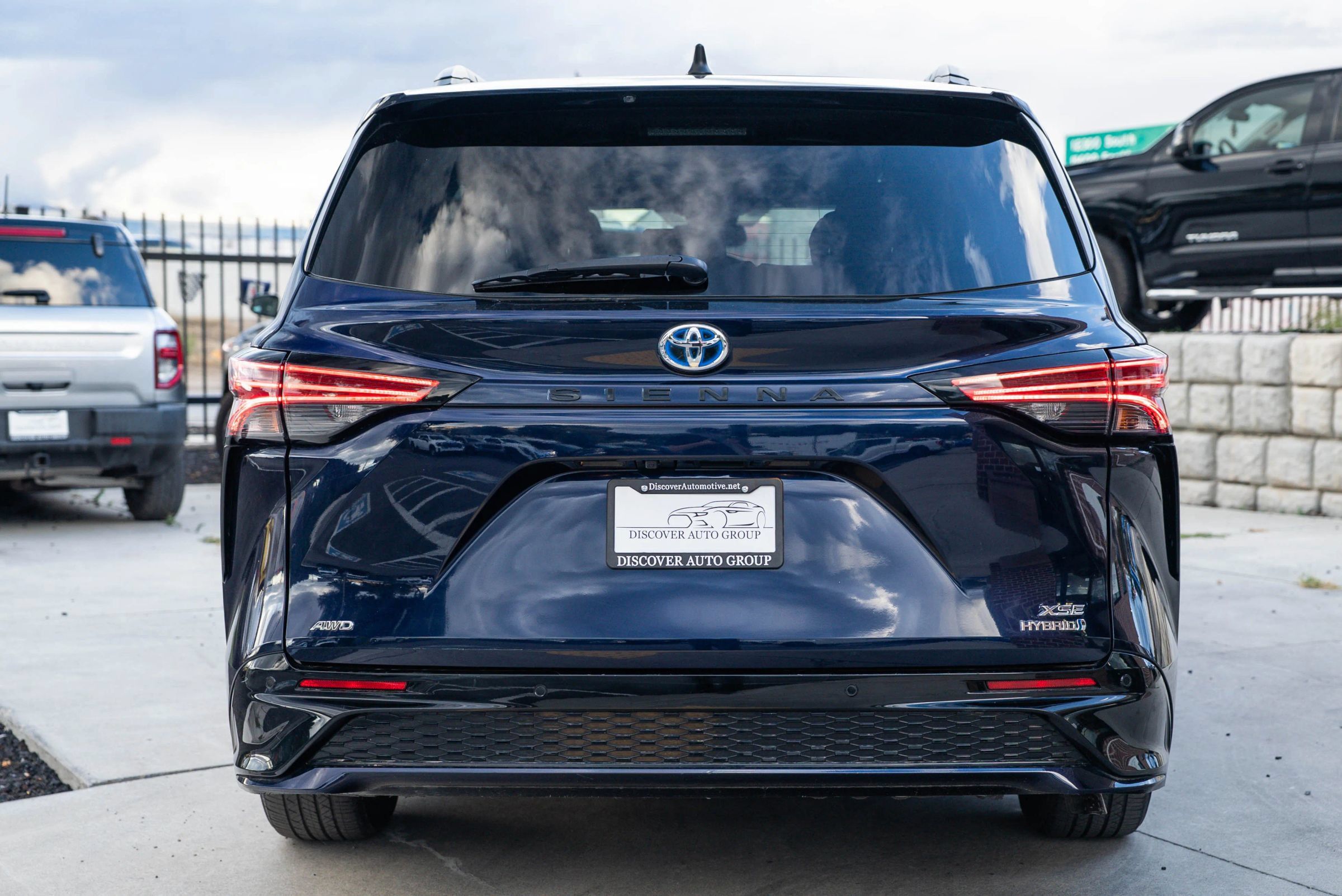 Used 2021 Toyota Sienna XSE AWD/4WD image 6