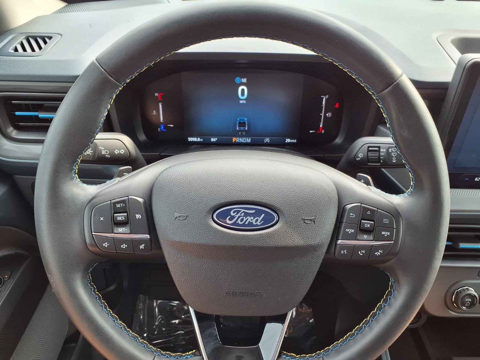 Used 2025 Ford Maverick Lobo AWD/4WD image 8