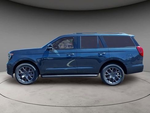 New 2026 Ford Expedition Platinum AWD/4WD image 2