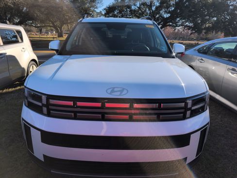 Used 2024 Hyundai Santa Fe SEL image 5