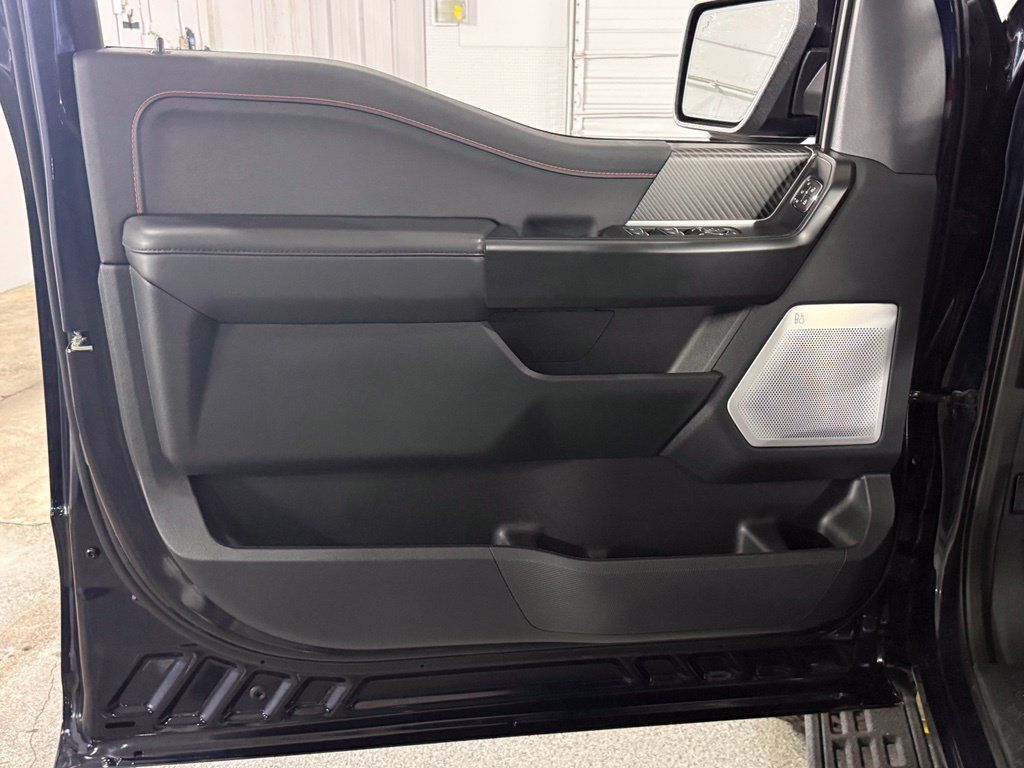 Used 2025 Ford F150 Raptor AWD/4WD image 20