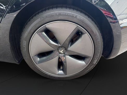 Used 2022 Tesla Model 3 Long Range AWD/4WD image 22