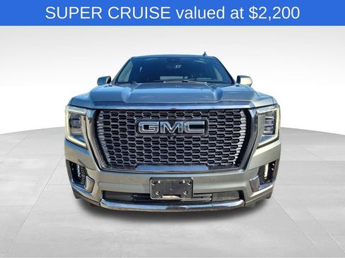 Used 2023 GMC Yukon XL Denali Ultimate AWD/4WD image 2