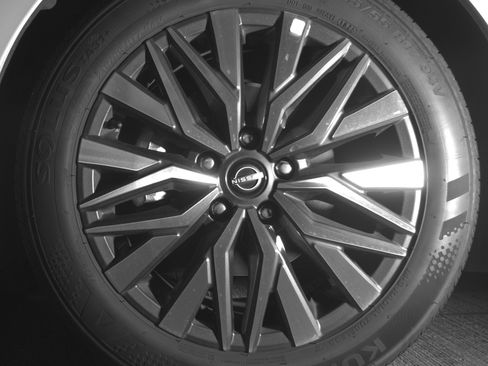 Used 2025 Nissan Altima 2.5 SV image 12