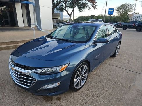 Used 2024 Chevrolet Malibu LT image 2