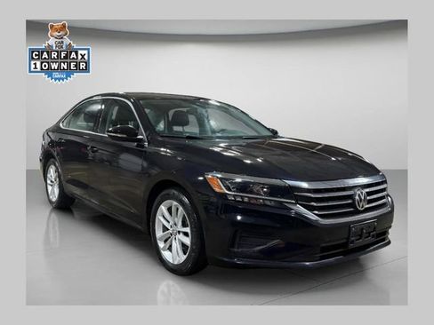 Used 2020 Volkswagen Passat 2.0T SE image 1