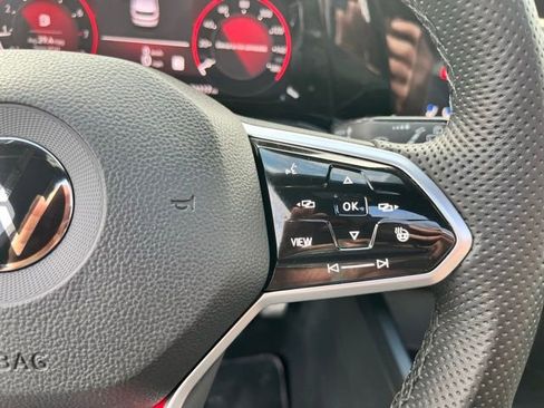 Used 2022 Volkswagen GTI Autobahn image 28