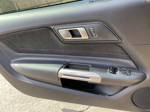 Used 2016 Ford Mustang Shelby GT350R w/ GT350R Equipment Group 920A image 21