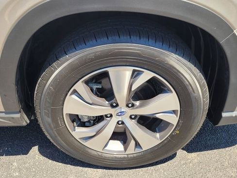 Used 2020 Subaru Ascent Premium w/ Convenience Package image 19