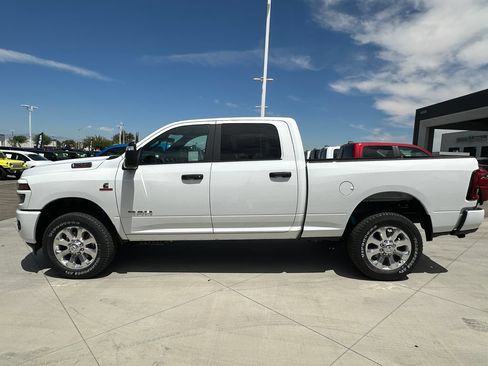 New 2026 RAM 2500 Big Horn AWD/4WD image 34