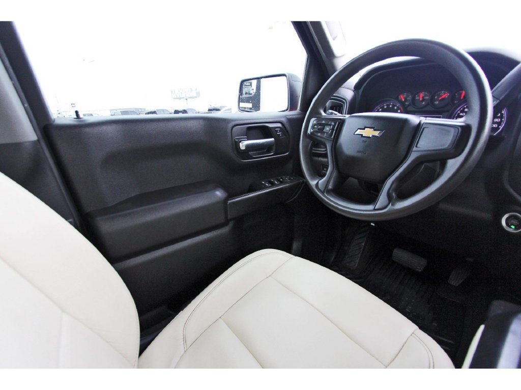 Used 2022 Chevrolet Silverado 1500 Custom AWD/4WD image 9
