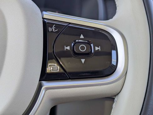 New 2026 Volvo XC90 B6 Ultra image 25