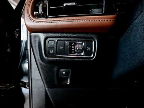 Used 2021 Lincoln Nautilus Reserve FWD image 54