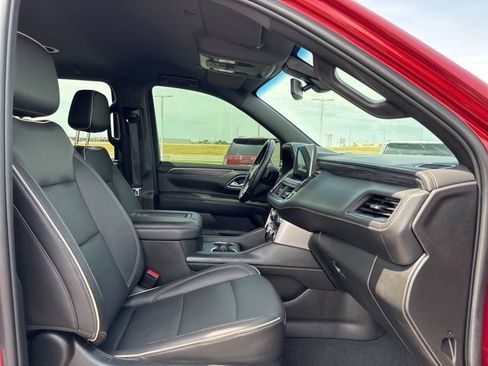 Used 2022 GMC Yukon XL SLT w/ SLT Luxury Package AWD/4WD image 14