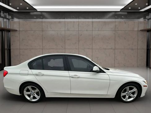Used 2015 BMW 320i Sedan RWD image 17