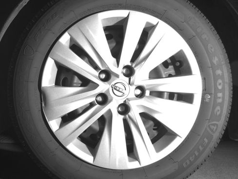Used 2025 Nissan Sentra S FWD image 12