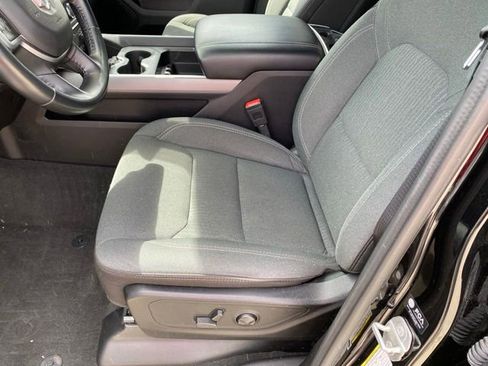 Used 2022 RAM 1500 Big Horn AWD/4WD image 13