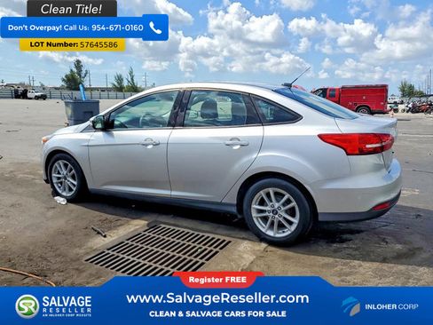 Used 2017 Ford Focus SE FWD image 3