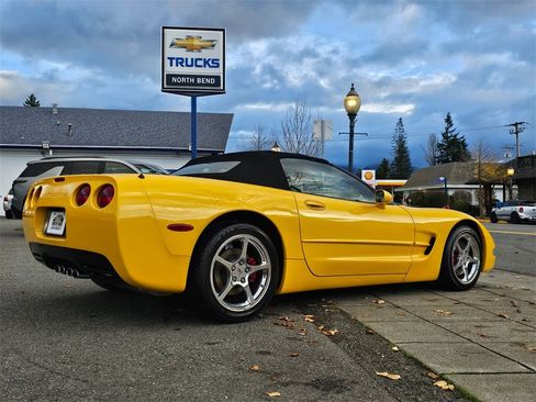 Used 2001 Chevrolet Corvette Convertible w/ Preferred Equipment Group2 image 5