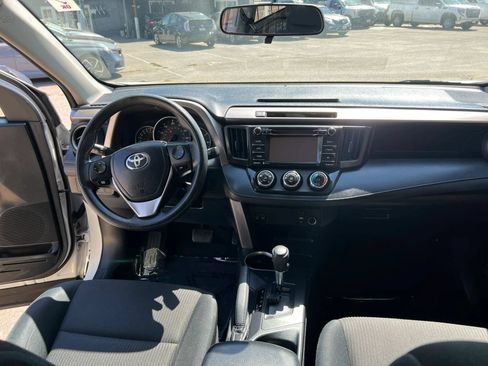 Used 2016 Toyota RAV4 LE FWD image 12