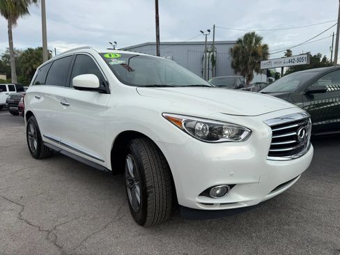 Used 2013 INFINITI JX35 FWD w/ Premium Pkg image 3