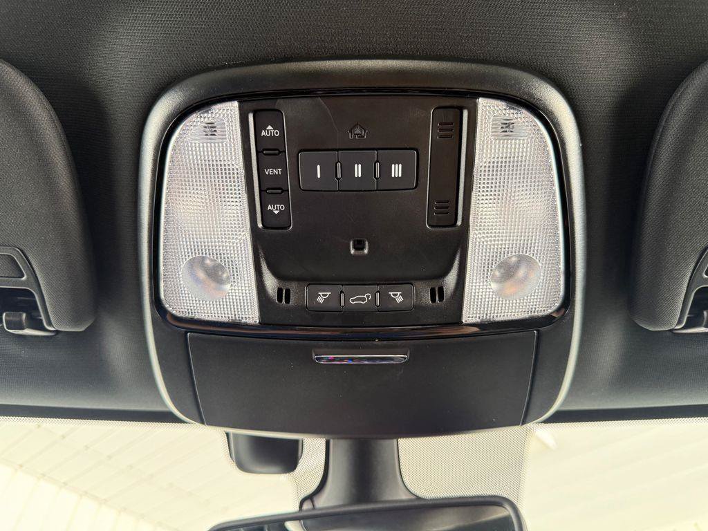 Used 2024 Dodge Durango GT AWD/4WD image 25