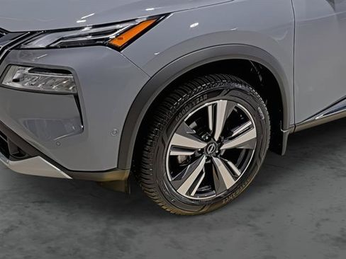 Used 2023 Nissan Rogue Platinum w/ Platinum Premium Package AWD/4WD image 9