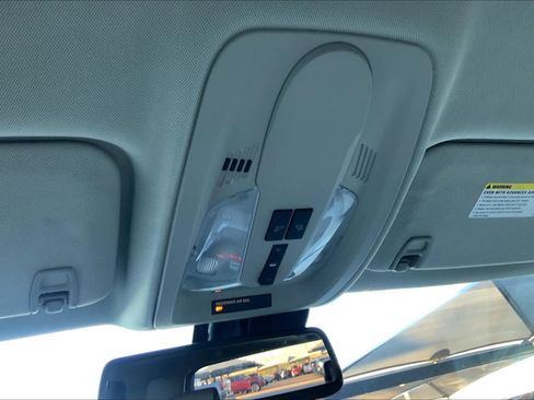 Used 2010 GMC Terrain SLT FWD image 26