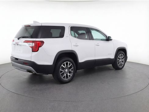 Used 2023 GMC Acadia SLT image 9