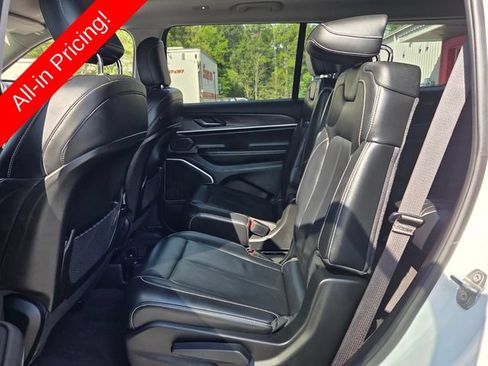 Used 2021 Jeep Grand Cherokee L Limited AWD/4WD image 10