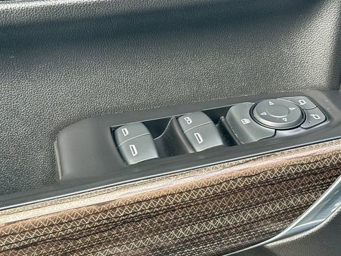 Used 2020 Chevrolet Silverado 1500 LT Trail Boss AWD/4WD image 11