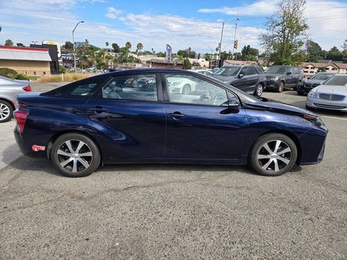 Used 2018 Toyota Mirai FWD image 11
